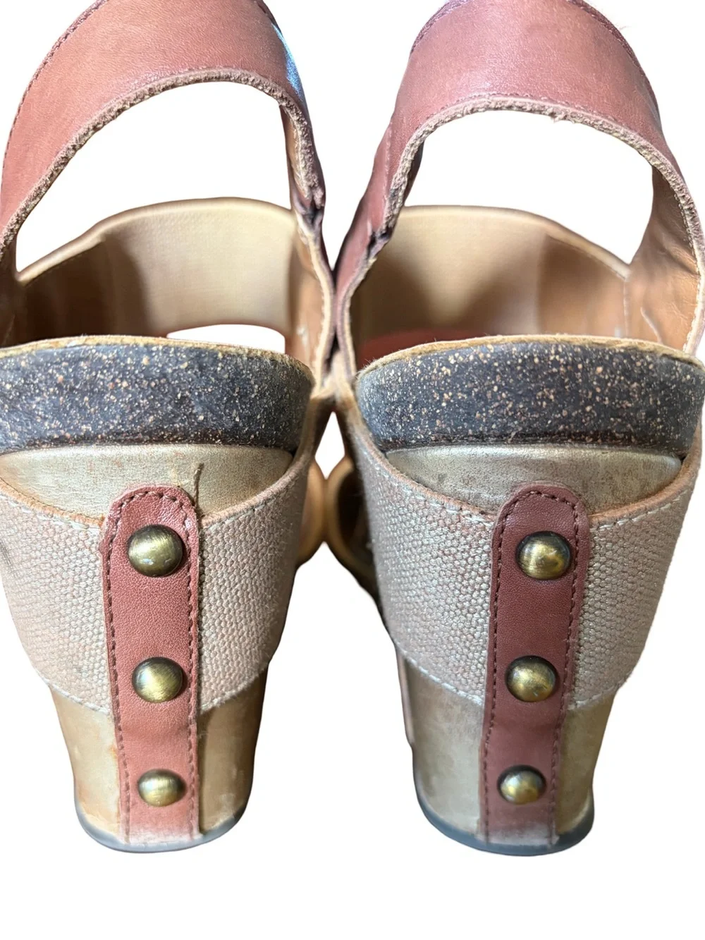 OTBT Rexburg Wedges Gold/Tan Women’s Size 8.5